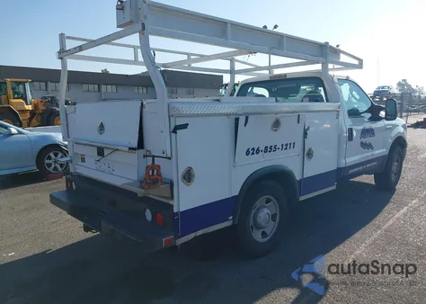 2006 Ford F-250 Xl/Xlt z USA, uszkodzony, nr VIN 1FDNF20526ED53374